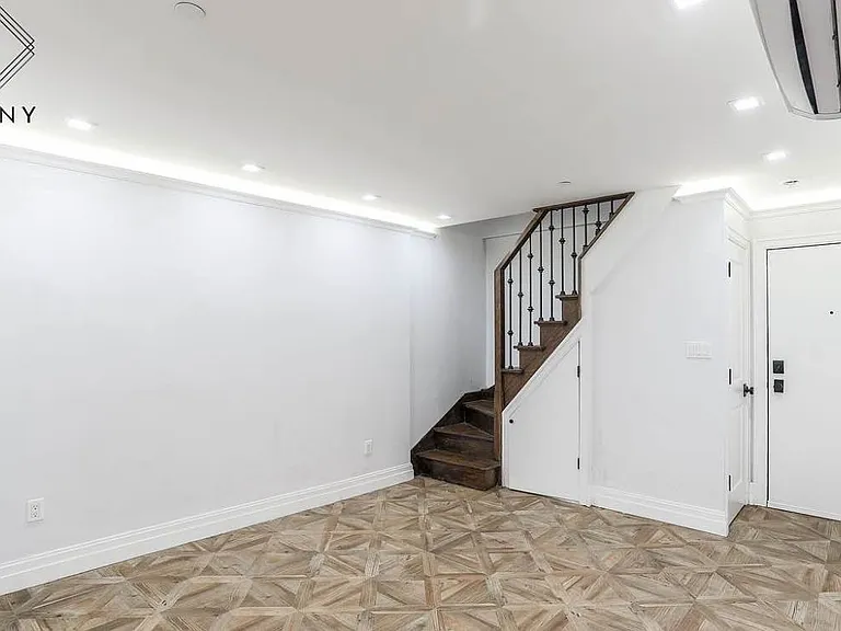 43 Columbia Pl #1G — Photo 6