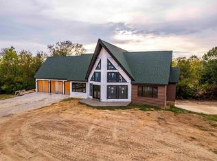 5 Taylor Ln, Elsberry, MO 63343