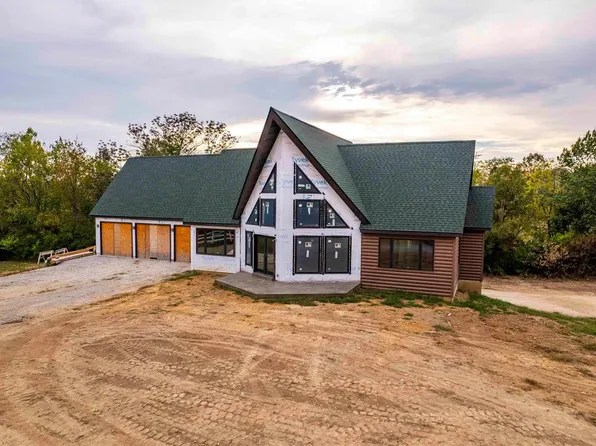 5 Taylor Ln, Elsberry, MO 63343