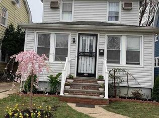 258-10 87th Rd, Floral Park, NY 11001