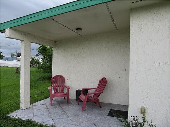 3rd image of 3445 Normandy Dr