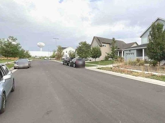 Exterior Neighborhood (street photo)