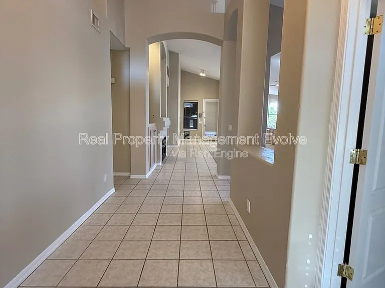 3646 N Katmai — Photo 3