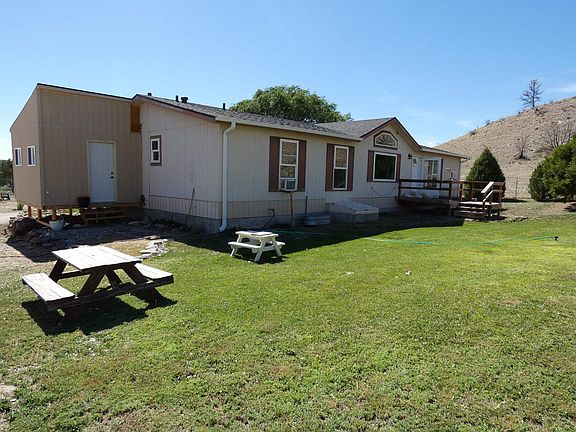 3rd image of 160 Pleasant Valley Rd
