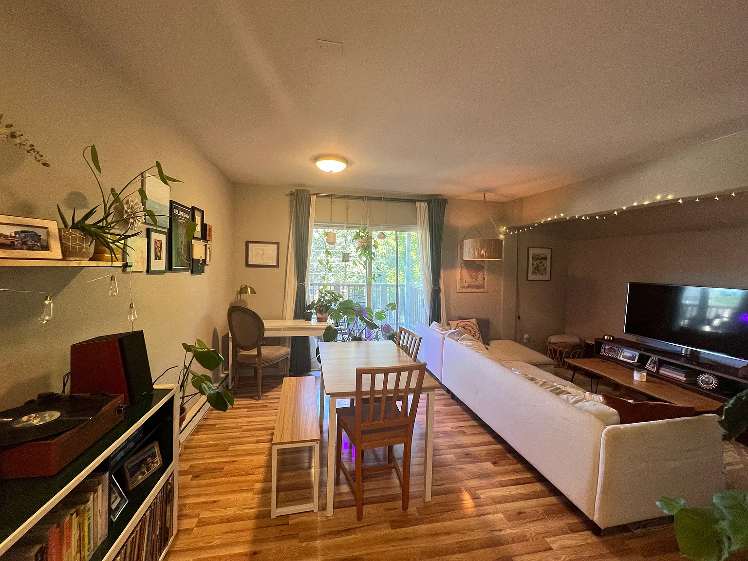 2 bed, 1000 sqft, $2,150 — Photo 4