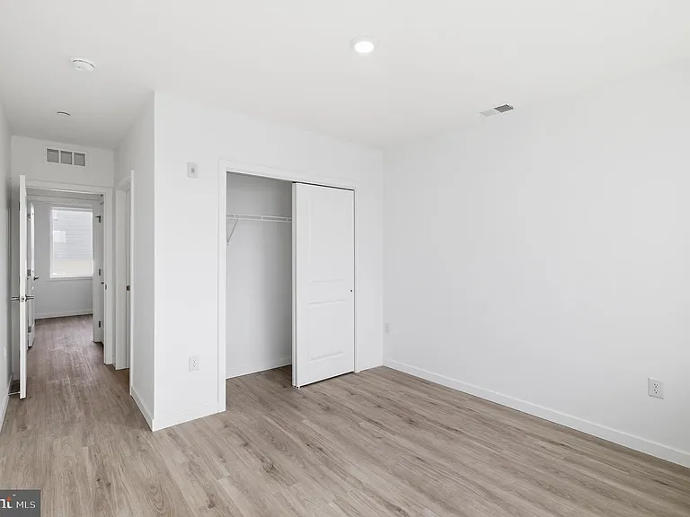 915 N Broad St #604 — Photo 16