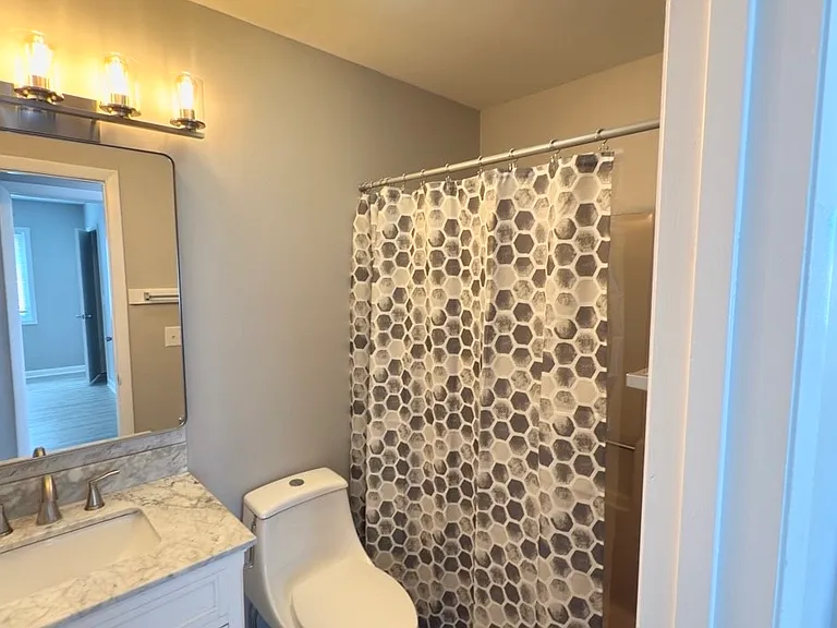 1471 Turkey Ridge Rd #B — Photo 16