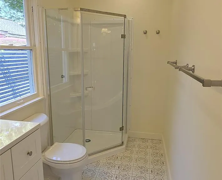 2827 Robertson St — Photo 10