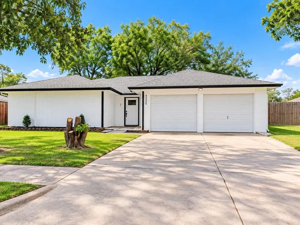 9206 Beckenham Dr, Houston, TX 77099