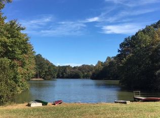 192 Lake Oglethorpe Dr, Arnoldsville, GA 30619