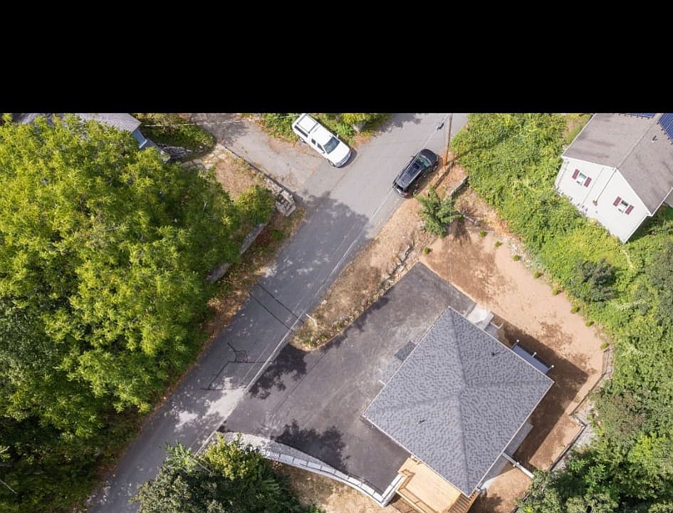 1st image of 36 Summit St