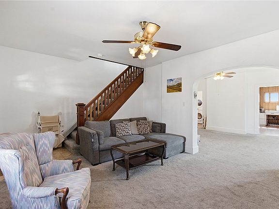 5th image of 418 Fairmont Ave