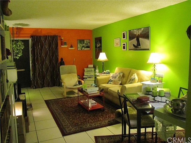 Bright and colorful living room