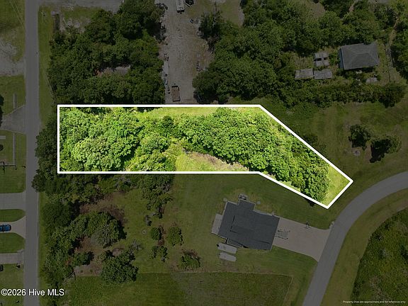 2nd image of 154 Westbay Circle