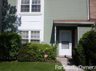 390 Rittenhouse Ct, North Brunswick, NJ 08902