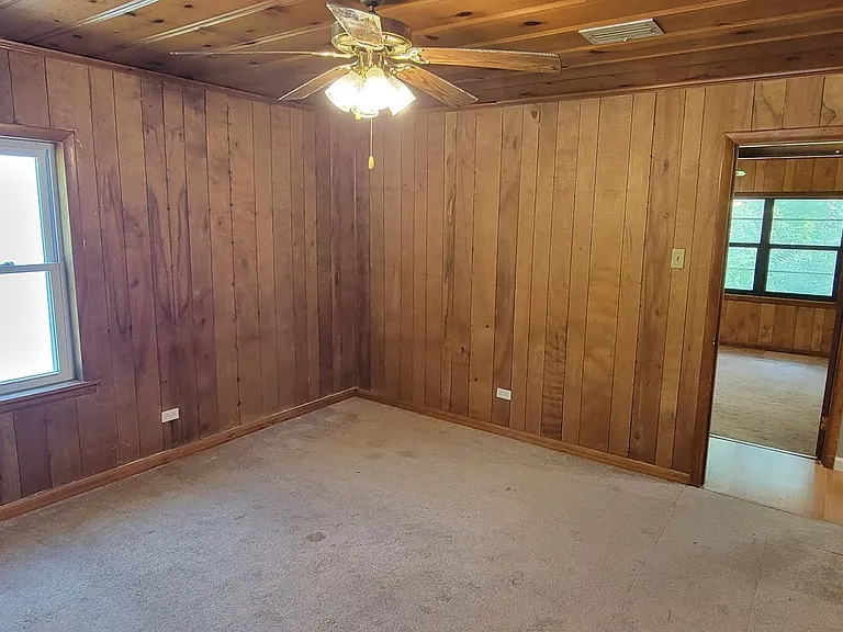 670 Arrowhead Ln — Photo 14
