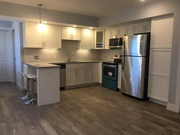 1 bed, $1,820 — Photo 3