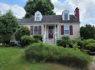 3830 7th St S, Arlington, VA 22204