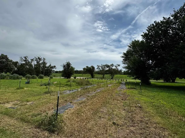 0 E 2nd St, Halstead, KS 67056
