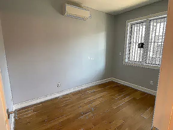5th image of 221 Clarkson Ave #1O