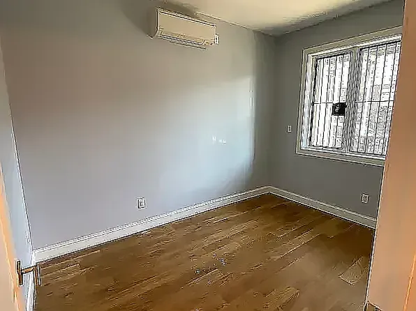 221 Clarkson Avenue image 7 of 12