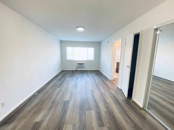 5725-29 Vineland Ave, 5725-5729 Vineland Ave #8729-03, North Hollywood, CA 91601