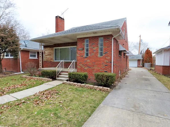 5714 Canyon St, Grosse Pointe, MI 48236