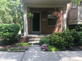 39764 Rockcrest Cir, Northville, MI 48168