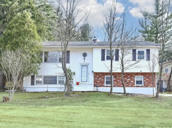 6 Glenmere Court, Airmont, NY 10952