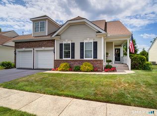 Cheshire Crossing, Cheshire, CT 06410