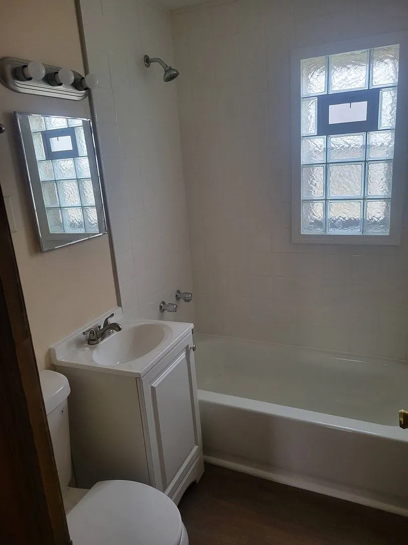 Your New Home Is Waiting! Plus, Get 1/2 OFF Your First Month's Rent! — Photo 3