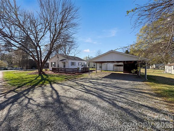 5th image of 1433 Midlake Ave