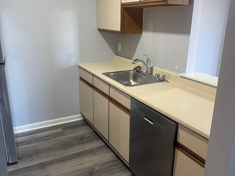 25 Marston St #1 — Photo 3