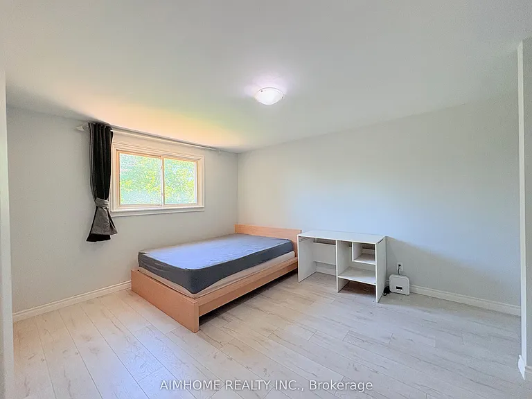 70 Micmac Cres — Photo 9