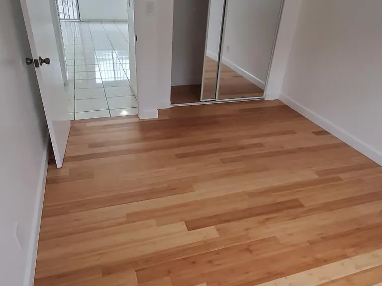 11101 S Mariposa Ave — Photo 12
