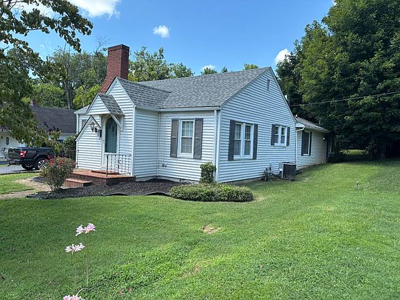 4th image of 405 Willow Dr