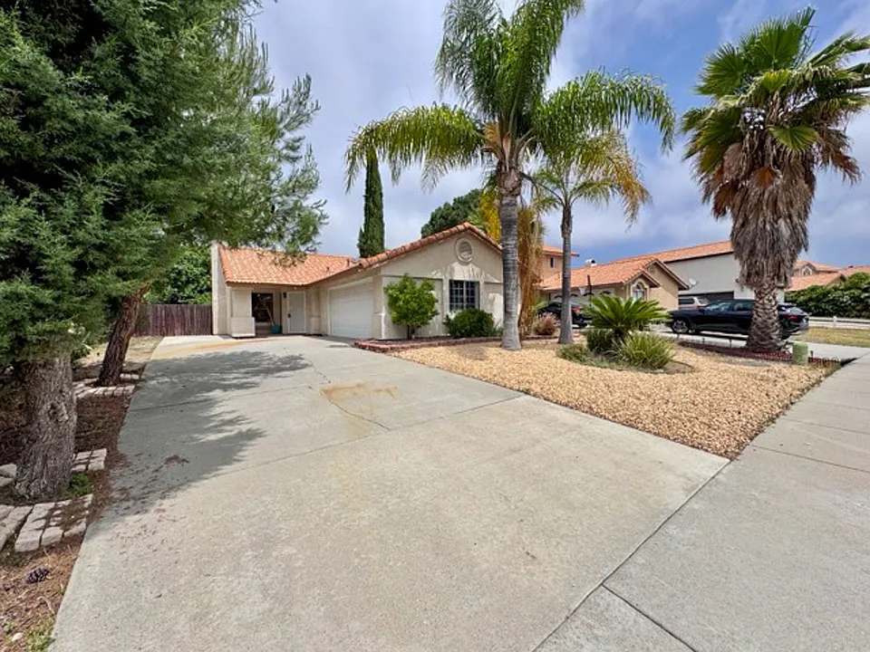 39761 Rustic Glen Dr