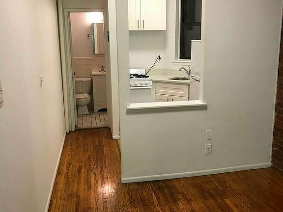 3rd image of 303 E 89th St APT 2C