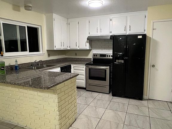 4th image of 4716 Palos Way
