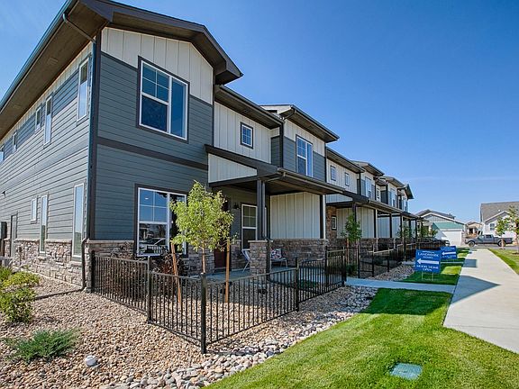 3rd image of 832 Mangold Ln #1