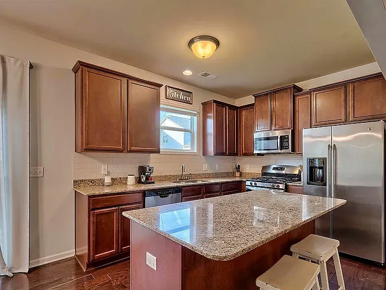 488 Freshwater Dr — Photo 16