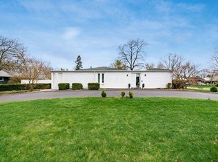 2177 Oakmount Rd, Upper Arlington, OH 43221