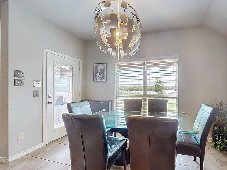 997 Shady Lane Dr — Photo 17