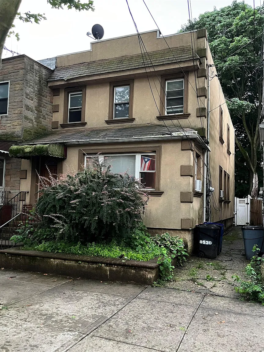 8530 101st Street photo 1