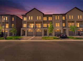10 Clear Valley Ln, Hamilton, ON L0R1W0