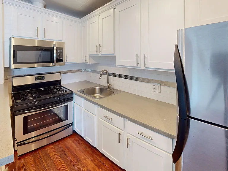 Burnside Villas Apartments — Photo 11