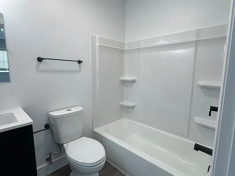 315 S Middle St #102 — Photo 9