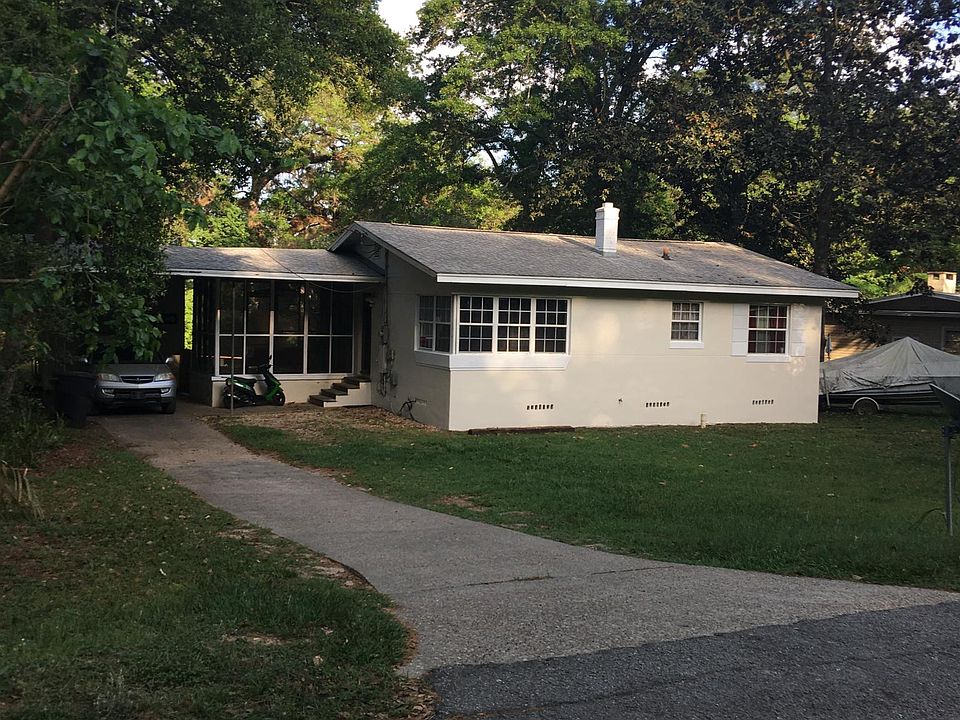 1st image of 215 Westridge Dr