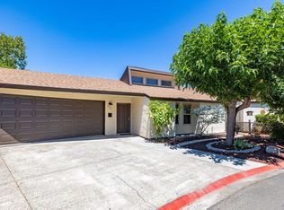 957 W 8th Street, Santa Rosa, CA 95401