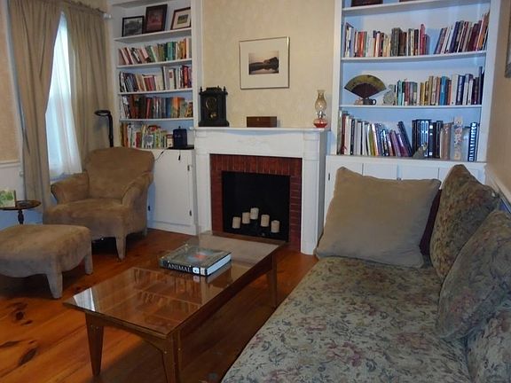 2nd image of 16 Lincoln Ct